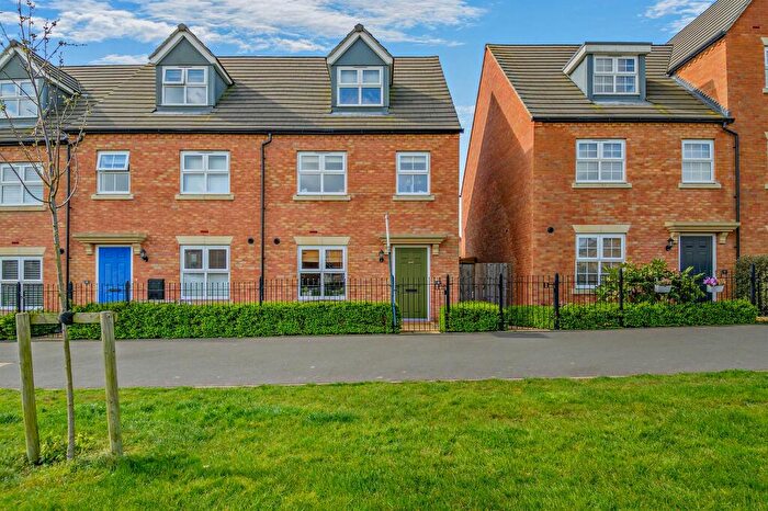 3 Bedroom End Of Terrace House For Sale In Vanderbank Terrace, Stamford, PE9