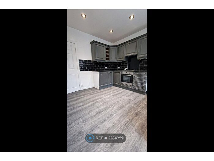 2 Bedroom Terraced House To Rent In Alexandra Road, Ashton-Under-Lyne, OL6