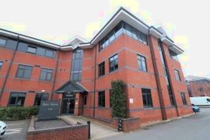 1 Bedroom Apartment To Rent In Park House, Dawson Square, LS28