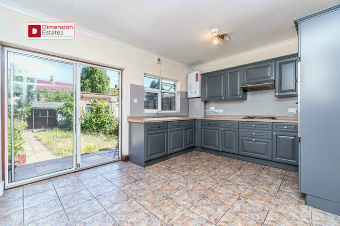 4 Bedroom Terraced House To Rent In Granville Avenue, Edmonton, N9