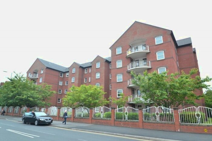 1 Bedroom Flat To Rent In Melrose Apartments, Hathersage Road, Manchester, Hx., M13