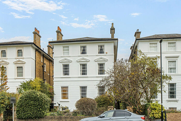 2 Bedroom Apartment For Sale In Vanbrugh Terrace, Blackheath, SE3