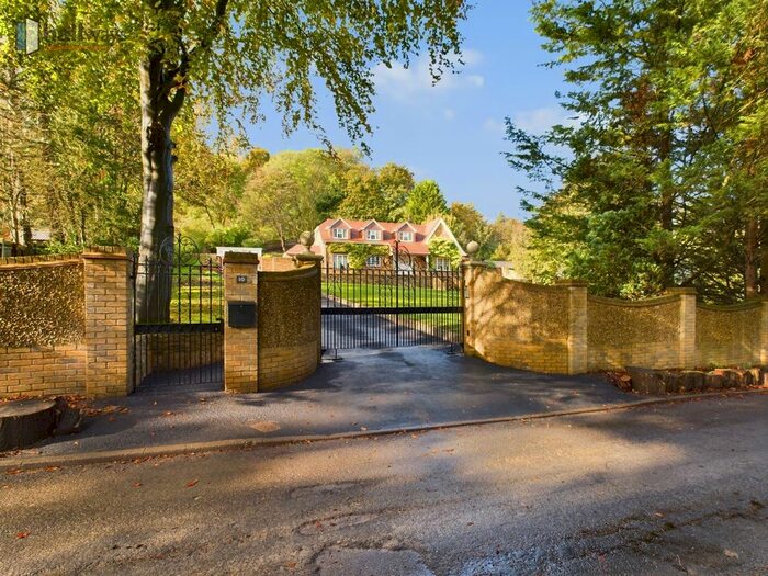 5 Bedroom Detached House To Rent In Church Road, Whyteleafe, CR3