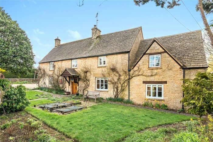 3 Bedroom Detached House For Sale In Kemble, Cirencester, Gloucestershire, GL7