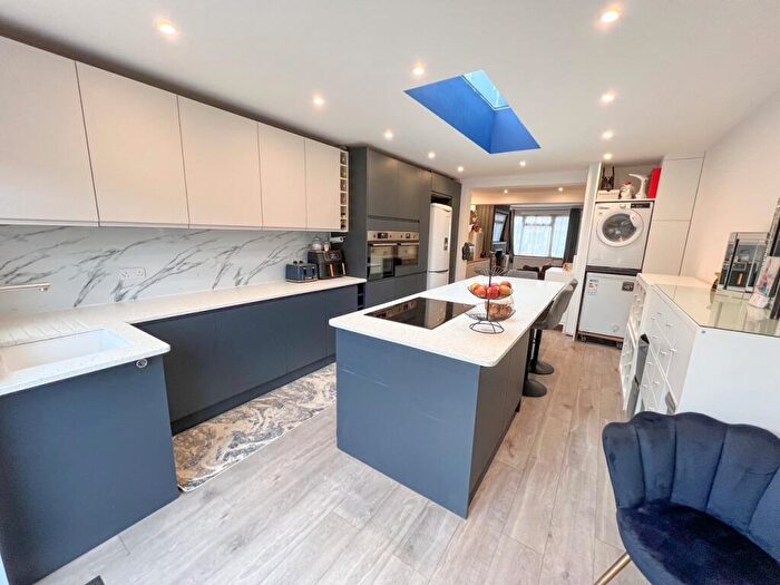 2 Bedroom Semi-Detached House For Sale In Upper Farm Road, West Molesey, KT8