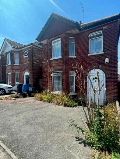 3 Bedroom Detached House To Rent In Alder Road, Parkstone, Poole, BH12