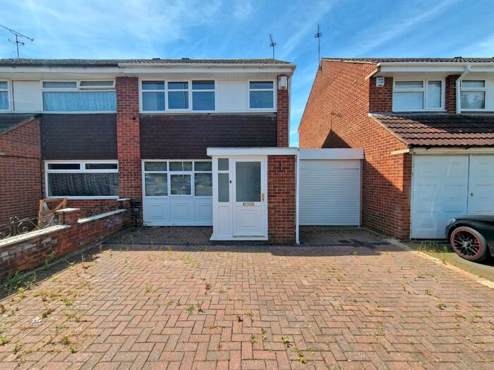3 Bedroom Semi-Detached House To Rent In Trevino Drive, Rushey Mead, Leicester, LE4