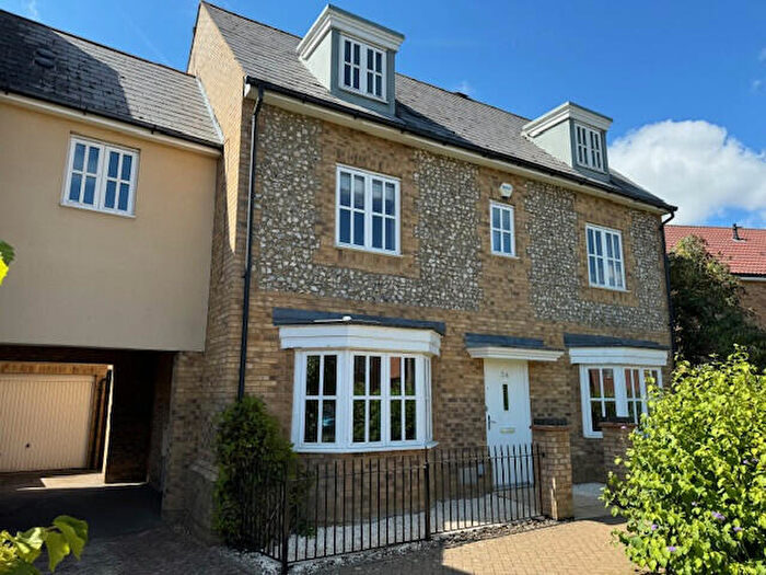 5 Bedroom Detached House To Rent In Hidcote Drive, Westcroft, Milton Keynes, Buckinghamshire, MK4