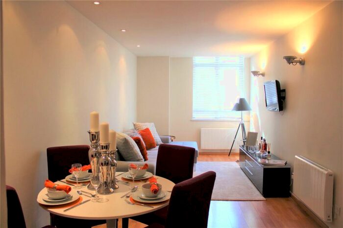 1 Bedroom Apartment To Rent In Citry Road, Old Street, London, EC1V