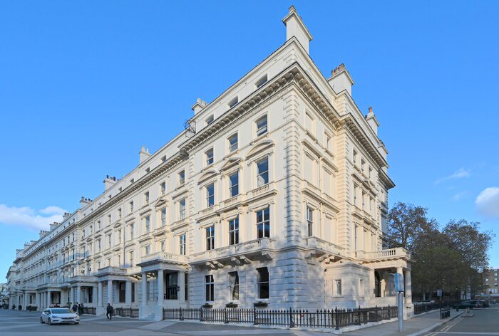 3 Bedroom Flat To Rent In Princes Gate, South Kensington, SW7