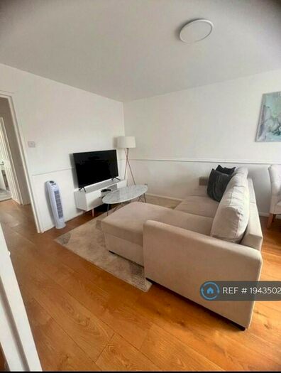 1 Bedroom Flat To Rent In John Williams Close, London, SE14