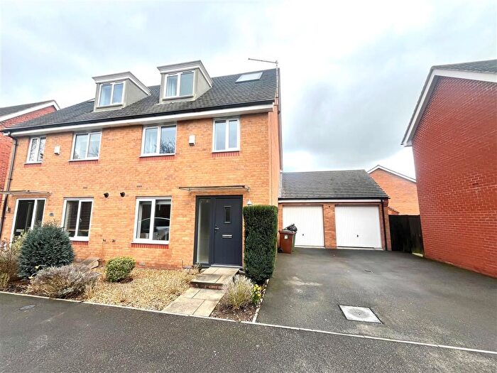 3 Bedroom Property To Rent In Horwood Drive, Nottingham, NG11