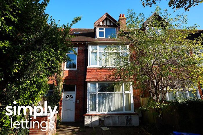 Studio To Rent In Broadwater Road, Worthing, BN14