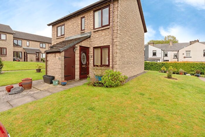 2 Bedroom Flat For Sale In Albion Court, Burnley, Lancashire, BB11