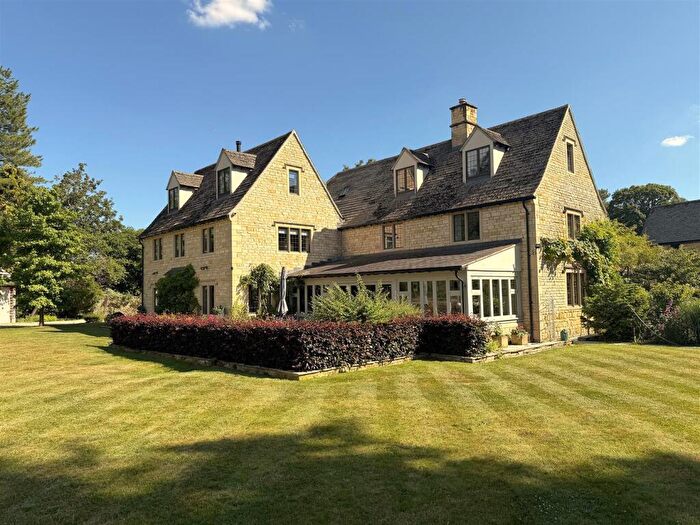 6 Bedroom Detached House For Sale In Lower Slaughter, Gloucestershire, GL54