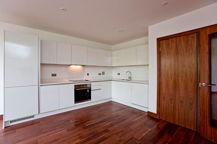 1 Bedroom Flat To Rent In Maygrove Road, Beaufort Court, West Hampstead, London, NW6