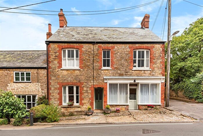 4 Bedroom Semi-Detached House For Sale In The Square, Broadwindsor, Beaminster, DT8