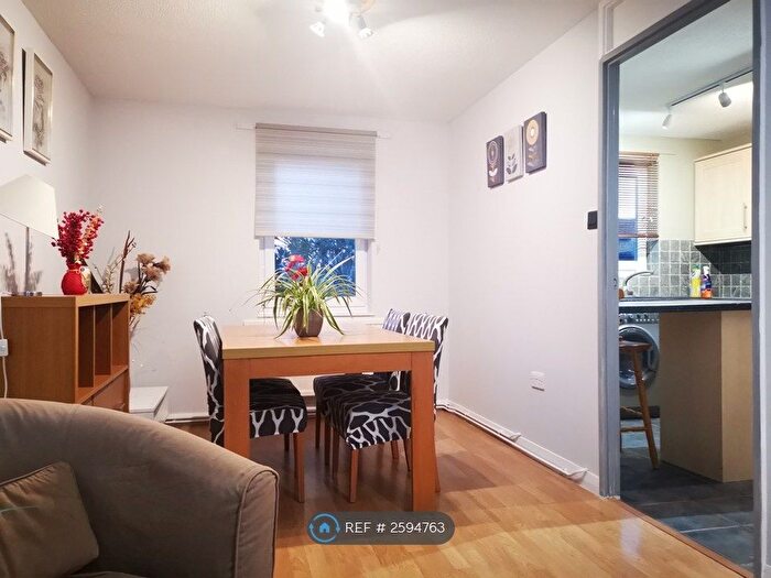 2 Bedroom Flat To Rent In Consul Court, Cambridge, CB4