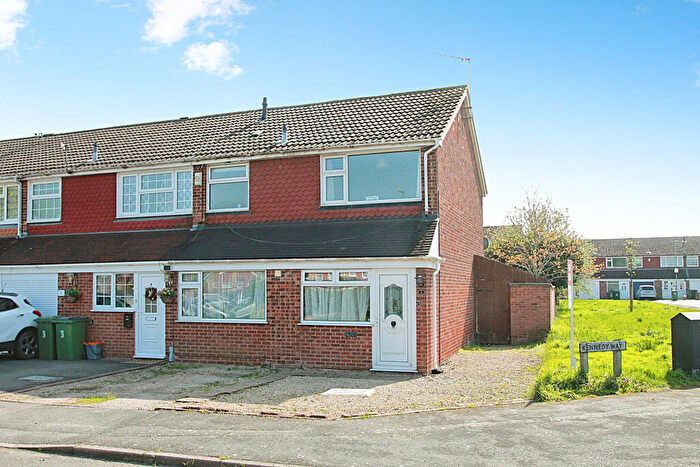 3 Bedroom End Of Terrace House For Sale In Kennedy Way, Leicester Forest East, Leicester, Leicestershire, LE3