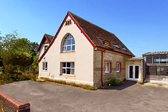 2 Bedroom Flat To Rent In School Lane, Dorchester, DT2