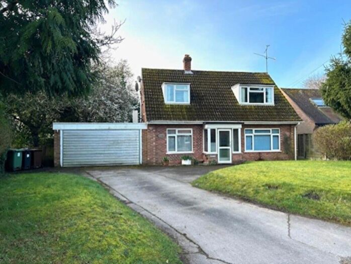 4 Bedroom Detached House For Sale In Church Lane, Peppard Common, Henley-on-Thames, South Oxfordshire, RG9