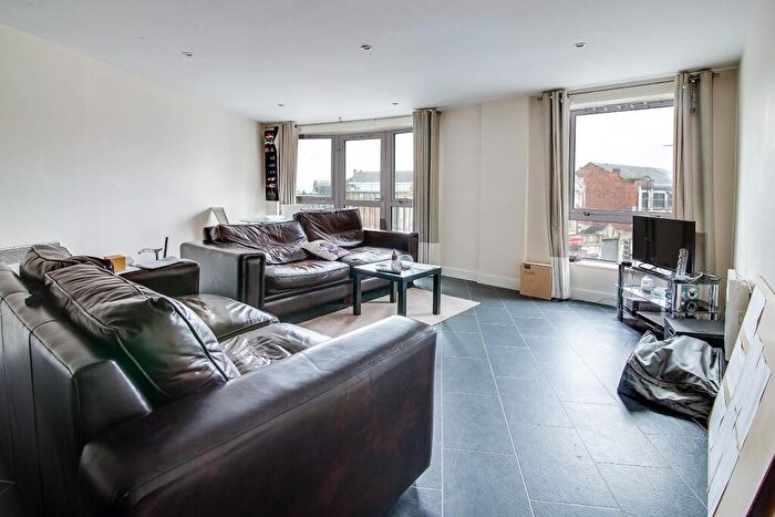 2 Bedroom Apartment To Rent In Quartz, Hall Street, B18