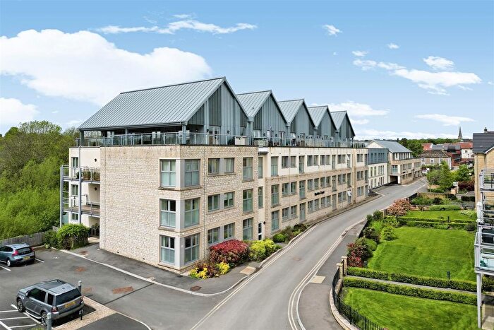 2 Bedroom Flat For Sale In Bowles Court, Westmead Lane, Chippenham, Wiltshire, SN15