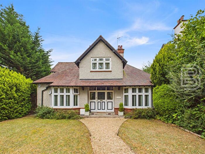 4 Bedroom Detached House For Sale In Hillmorton Road, Rugby, CV22