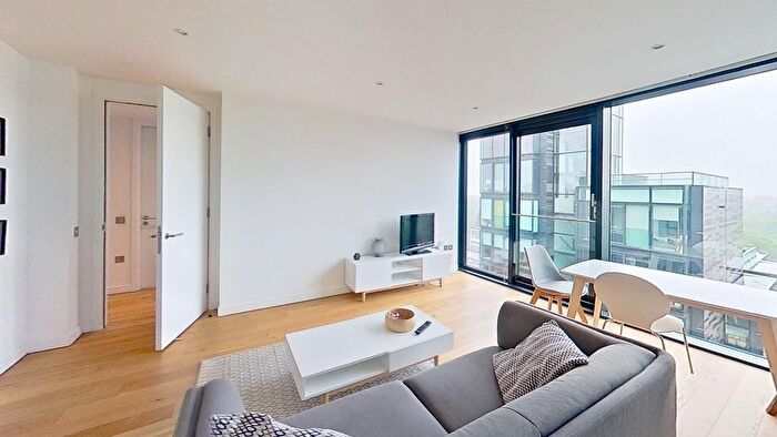 1 Bedroom Flat To Rent In Simpson Loan, Edinburgh, EH3