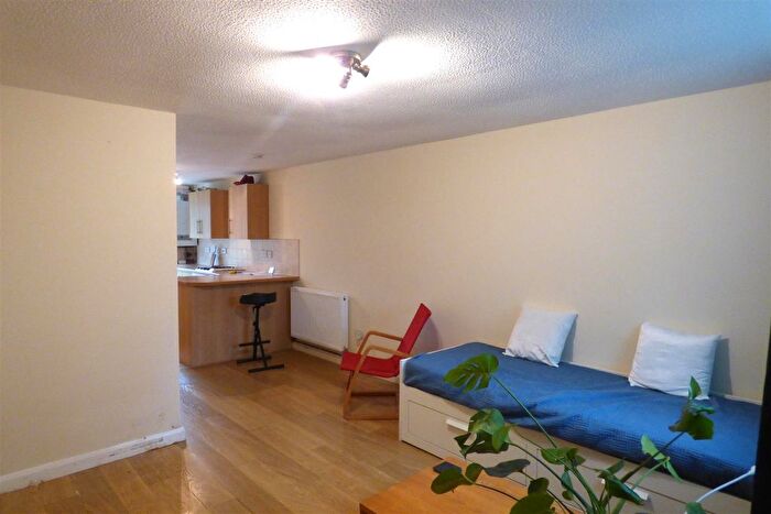 1 Bedroom Flat To Rent In Oaktree Crescent, Bradley Stoke, Bristol, BS32