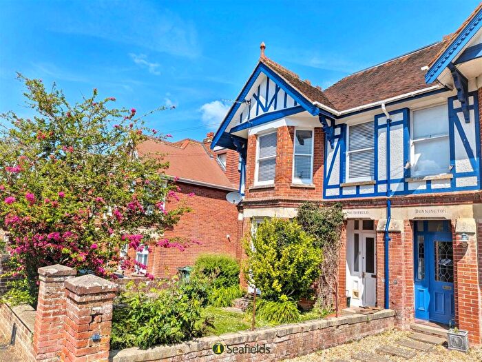 4 Bedroom Apartment For Sale In Ryde Road, Seaview, PO34