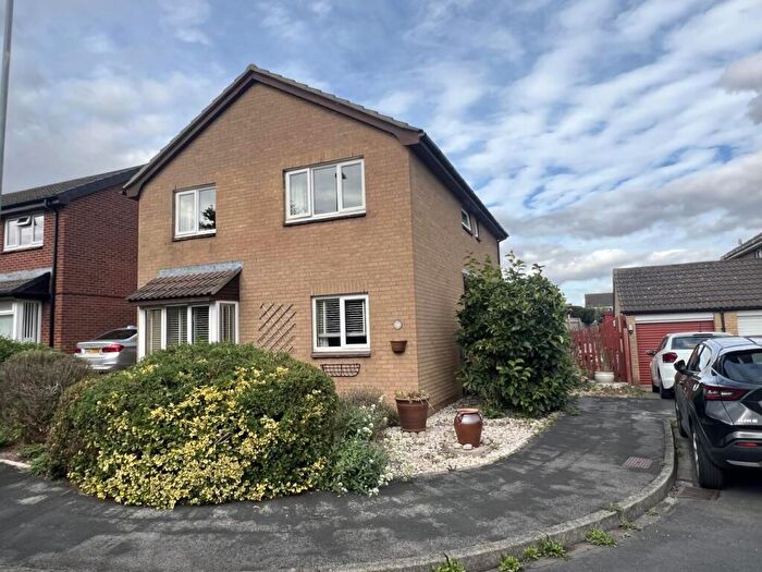 4 Bedroom Detached House For Sale In Portsmouth Place, Darlington, DL1