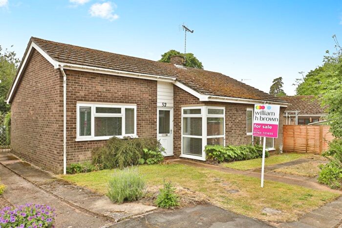 2 Bedroom Detached Bungalow For Sale In Old Vicarage Park, Narborough, PE32