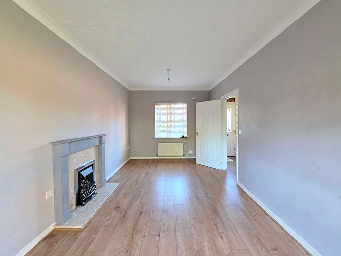 2 Bedroom End Of Terrace House To Rent In Impey Road, Northfield, Birmingham, B31