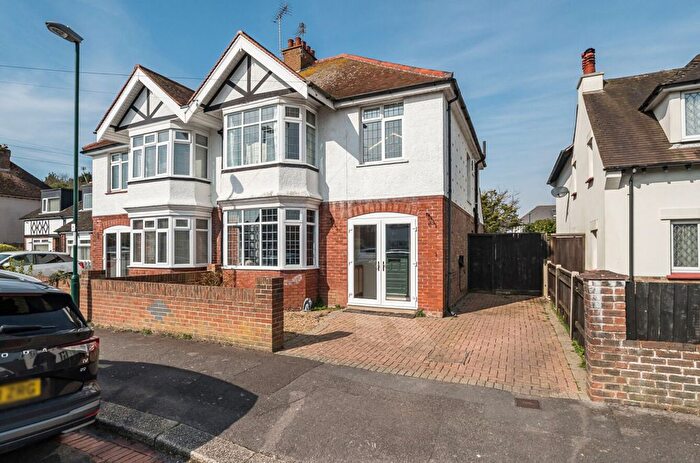 3 Bedroom Semi Detached House For Sale In Hillsboro Road, Bognor Regis, PO21