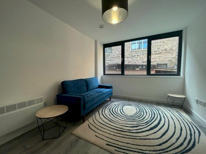 2 Bedroom Flat To Rent In Castle Street, Dundee, DD1