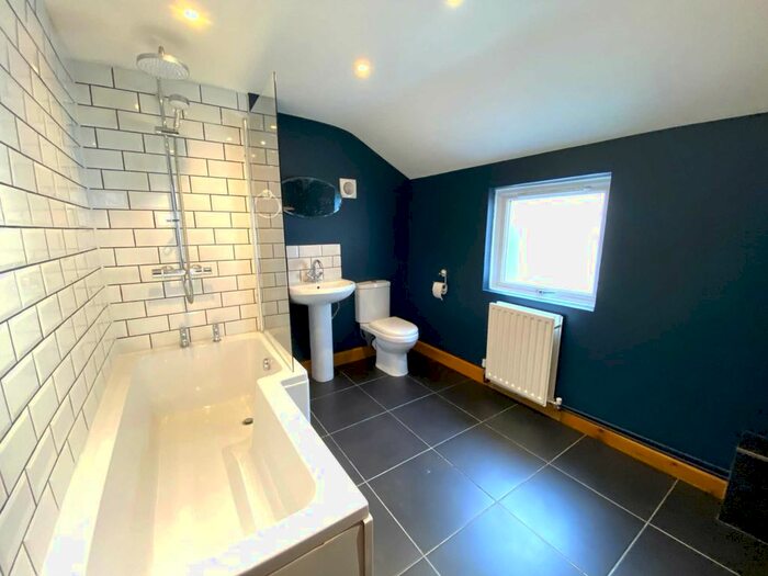 2 Bedroom Terraced House To Rent In Church Road, Ramsgate, CT11