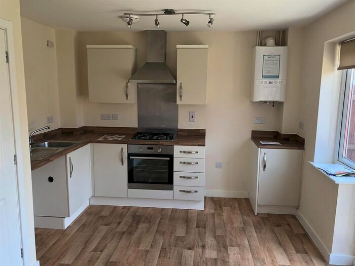 3 Bedroom End Of Terrace House To Rent In Earl Mews, Market Deeping, Peterborough, PE6