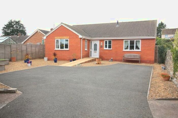 3 Bedroom Detached Bungalow For Sale In Main Road, Middlezoy, Bridgwater TA7