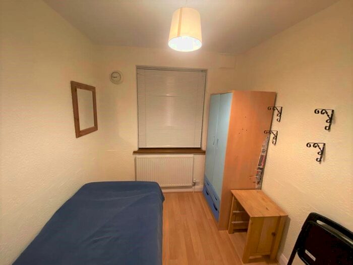 Property To Rent In Aldborough Road North, Ilford, IG2