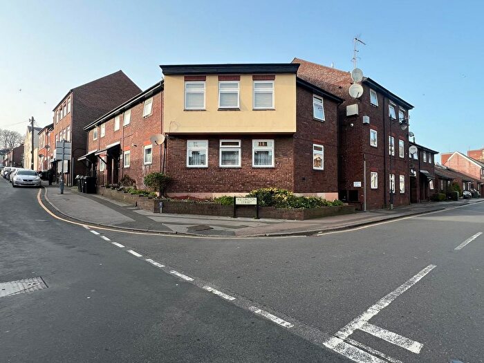 2 Bedroom Flat To Rent In Wellington Court, Wellington Street, Luton, LU1