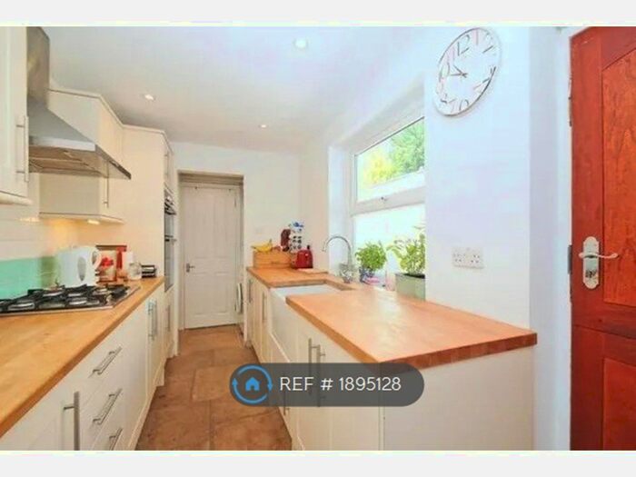 2 Bedroom Terraced House To Rent In Catherine Street, Oxford, OX4