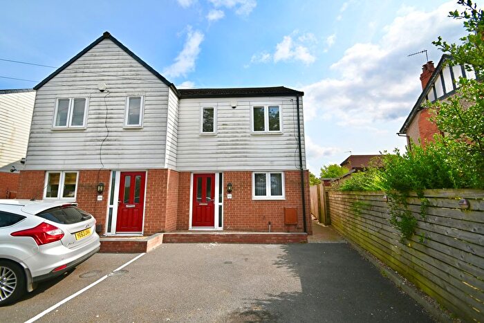 3 Bedroom Semi-Detached House To Rent In Windmill Balk Lane, Woodlands, Doncaster, DN6