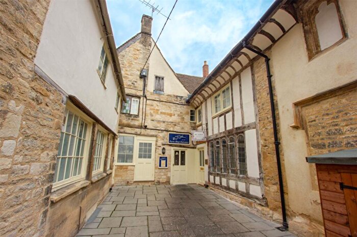 2 Bedroom Apartment To Rent In Castles Yard, Pytts Lane, Burford, OX18