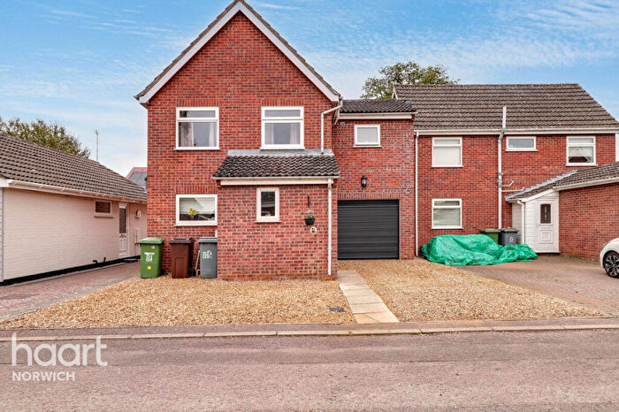 4 Bedroom Detached House For Sale In Harrisons Drive, Norwich, NR7