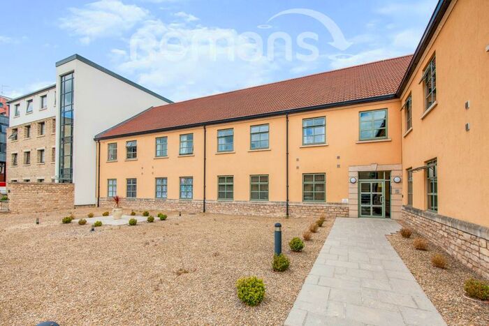 2 Bedroom Apartment To Rent In River Place, BA2