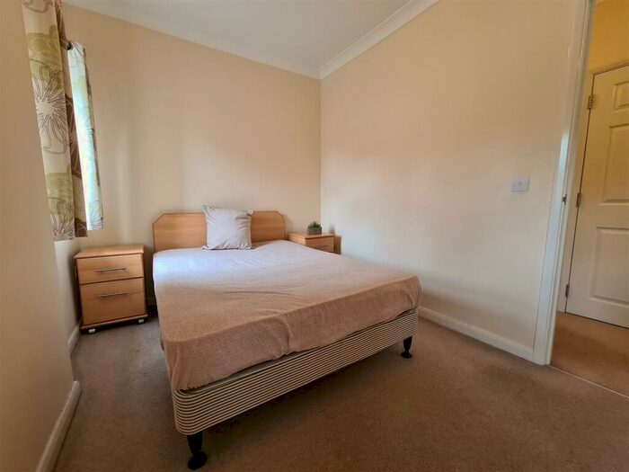2 Bedroom Flat To Rent In Fletton Avenue, Peterborough, PE2