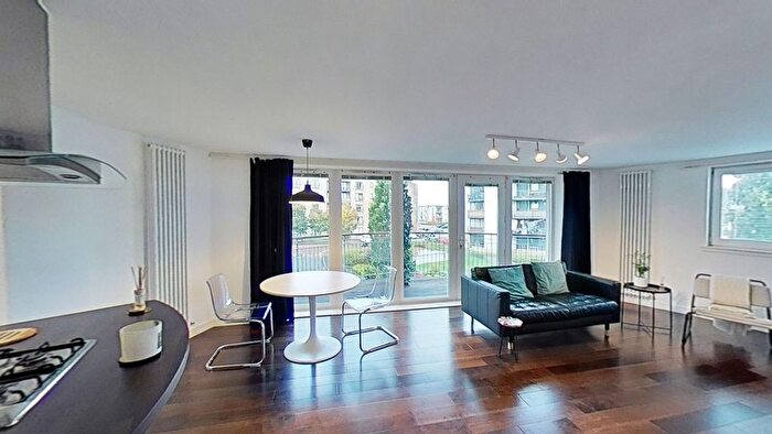 2 Bedroom Flat To Rent In East Pilton Farm Wynd, Edinburgh, Midlothian, EH5