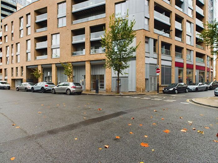 1 Bedroom Flat For Sale In Boleyn Road, London, N16