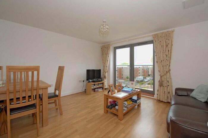 1 Bedroom Flat To Rent In St. Georges Grove, London SW17